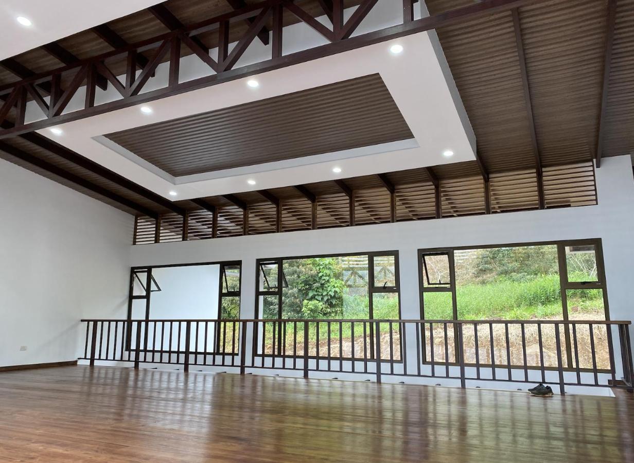 Arte De Plumas Birding Lodge Cartago Bagian luar foto