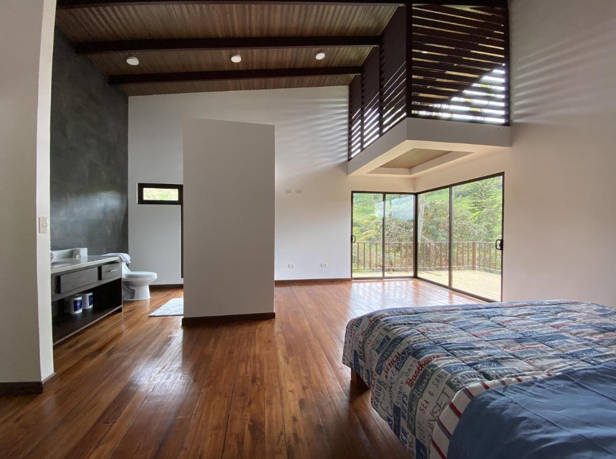 Arte De Plumas Birding Lodge Cartago Bagian luar foto